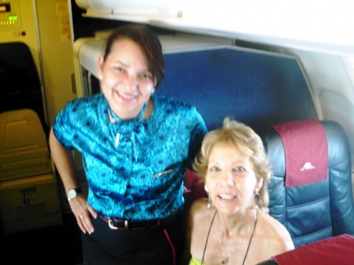 Charmante hôtesse de l'air d' Air Austral