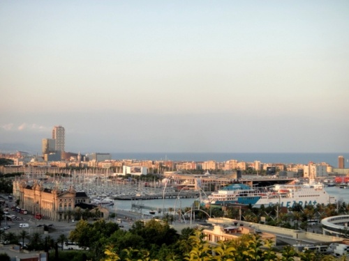 Vue sur le port de Barcelona