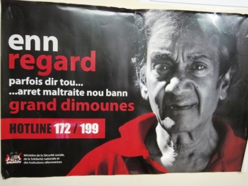 Affiche contre la maltraitance des personnes âgées