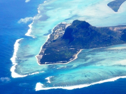 Le Morne et le village à ses piedzs