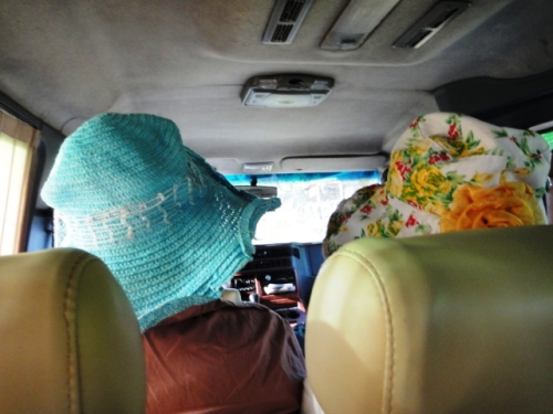 Les chapeaux cambodgiens me bouchent le paysage