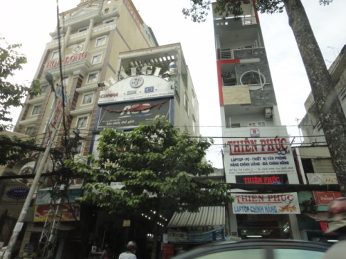 Immeuble de 2m de large environ à Saïgon