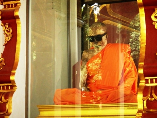 Le moine bouddhiste momifié