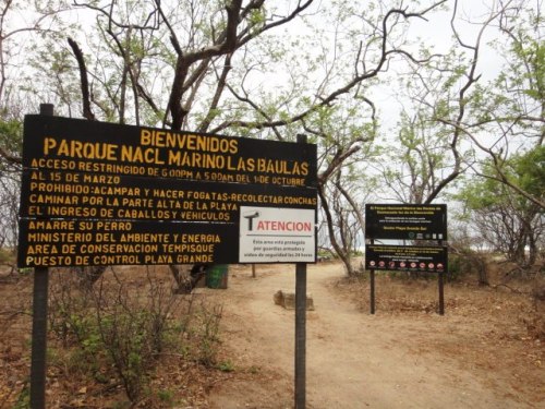 L' Atlantique derrière