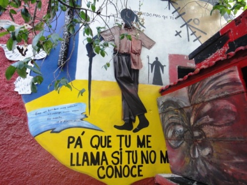 Pourquoi tu m'appelles si tu ne me connais pas