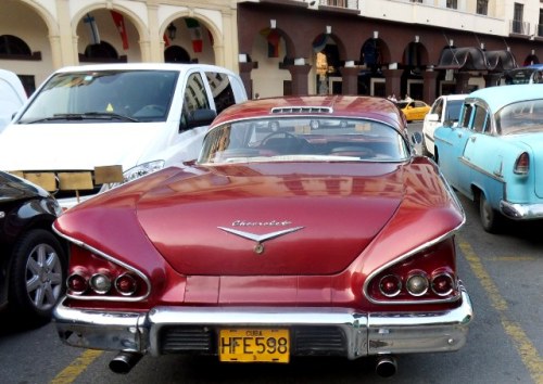 Une chevrolet de plus de...50 ans ! 