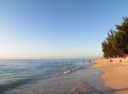29° soleil couchant et lagon tiède!