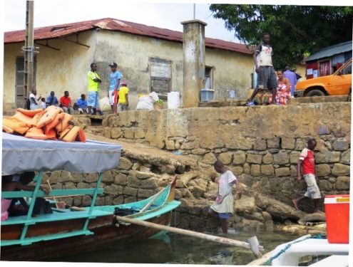 Oups ! Le débarcadère se déglingue...