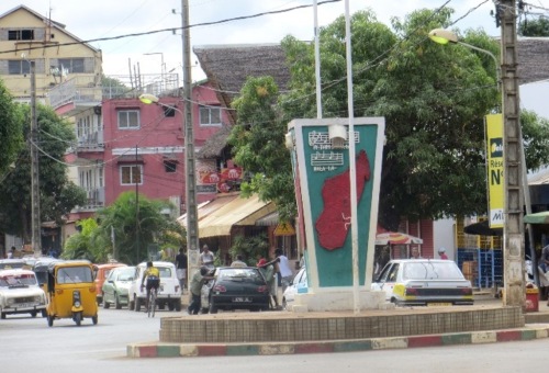 Place centrale d'Helle-Ville