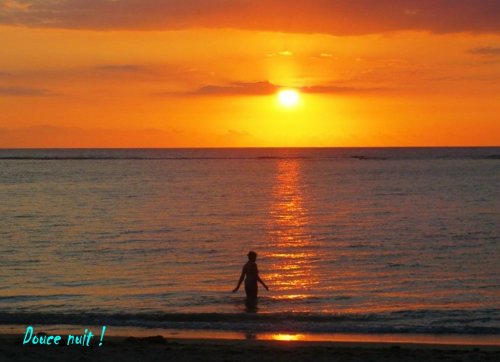 Un bain dans la nuit qui tombe!