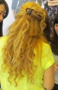 De jeunes  étudianes chinoises désirent me poser des questions !