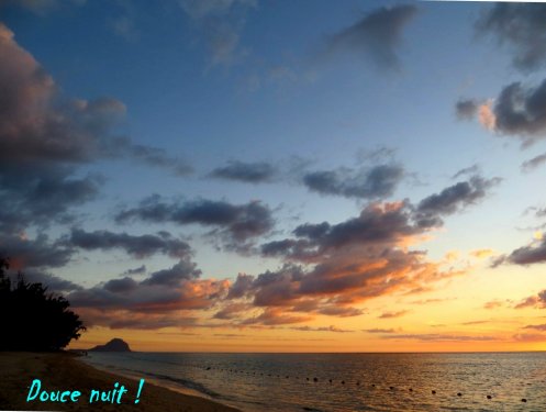 La plage de Flic en Flac ce soir
