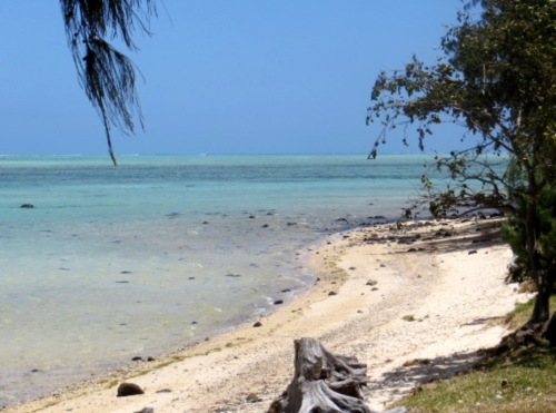 Au large mer agitée mais lagon calme