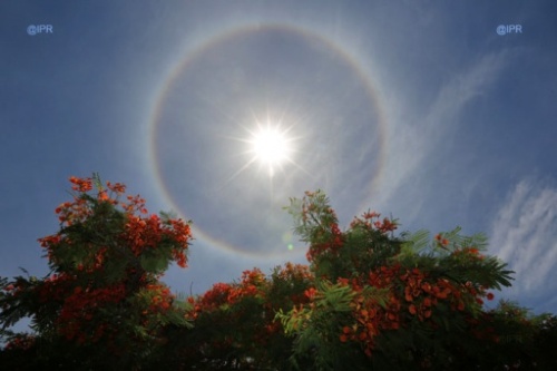 Un halo devant le soleil (Réunion Orange)
