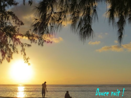 Les derniers baigneurs...