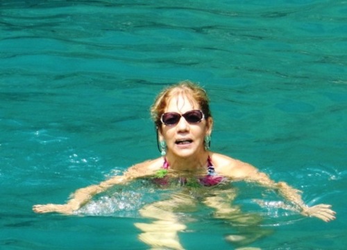 Mer à 28° à côté du bateau et soleil de feu à Maya Beach, c 'est si ...bon !(sur l'air de la chanson