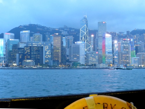 Hong Kong, on quitte l'île pour le continent