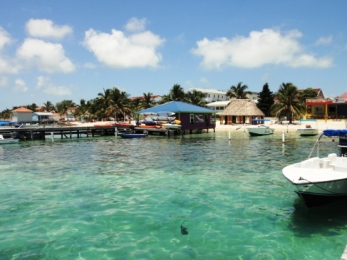 Accoster à Ambergris Caye