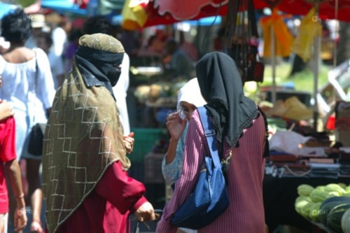 Femmes voilées à la Réunion