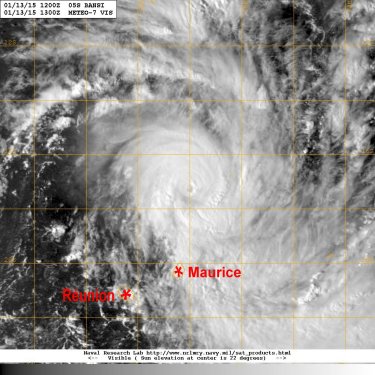 Bansi, cyclone tropical très intense s'est rapproché de Maurice- dernière image 13 janv 2015 sat